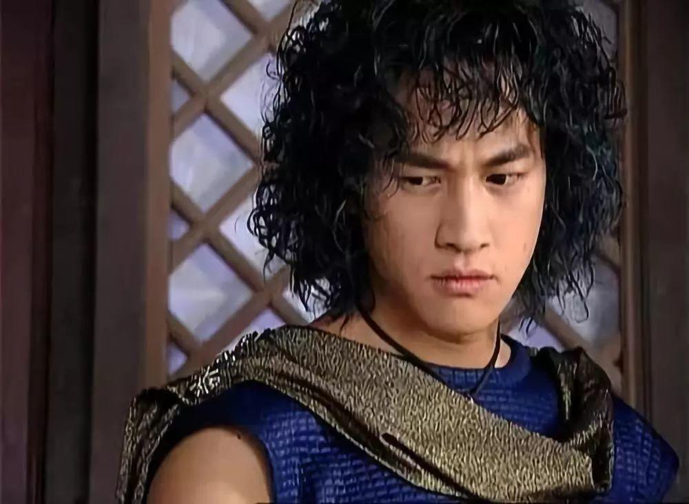 快过年了，你妈烫头了吗？哈哈哈哈哈哈哈哈哈哈 