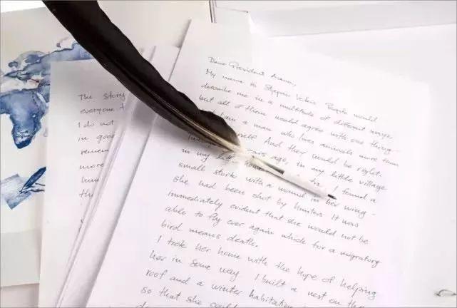 和情人异地17年,每年飞13000公里相见,却在情人生子后离开!这个“负心汉”看哭了全世界……