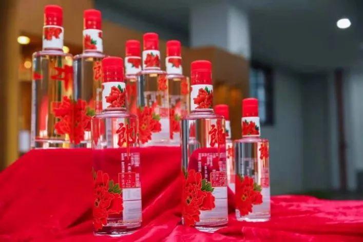 抖音高赞视频：总有一句话，让你突然想回家 