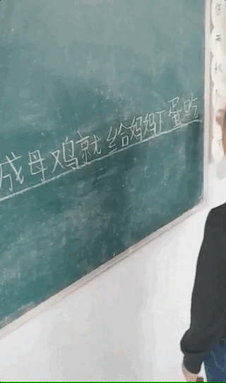 深夜监控拍下的这一幕，看哭无数人：你永远不知道孩子有多爱你…… 