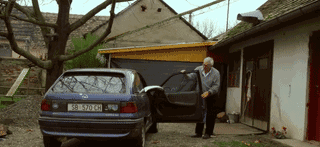 和情人异地17年,每年飞13000公里相见,却在情人生子后离开!这个“负心汉”看哭了全世界……